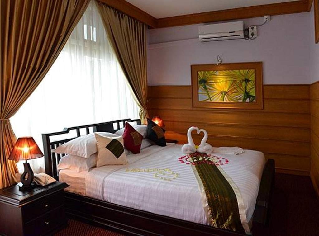 Shwe Kyun Hotel Таунджи Екстер'єр фото