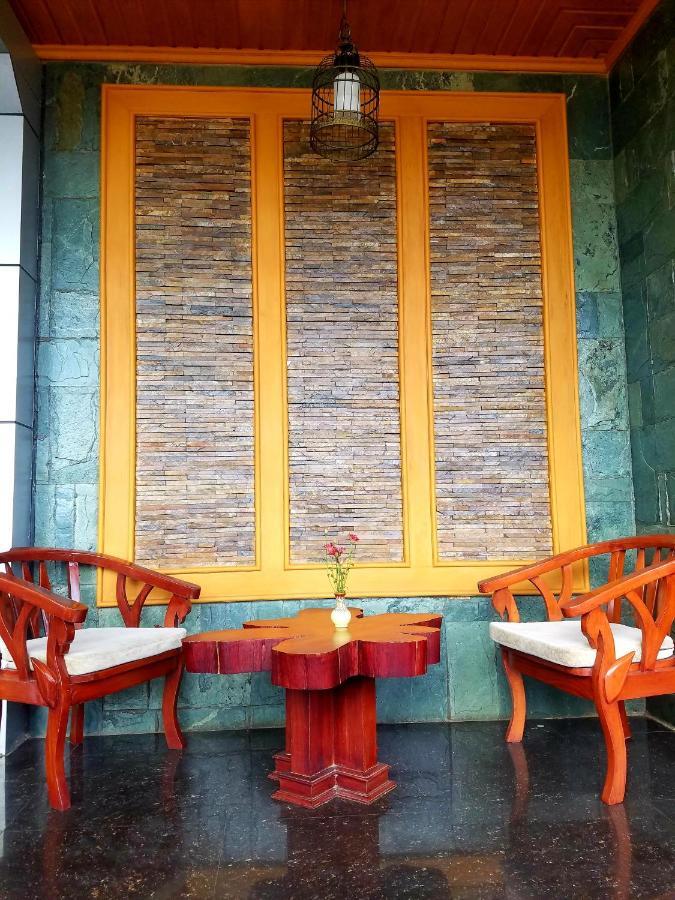 Shwe Kyun Hotel Таунджи Екстер'єр фото